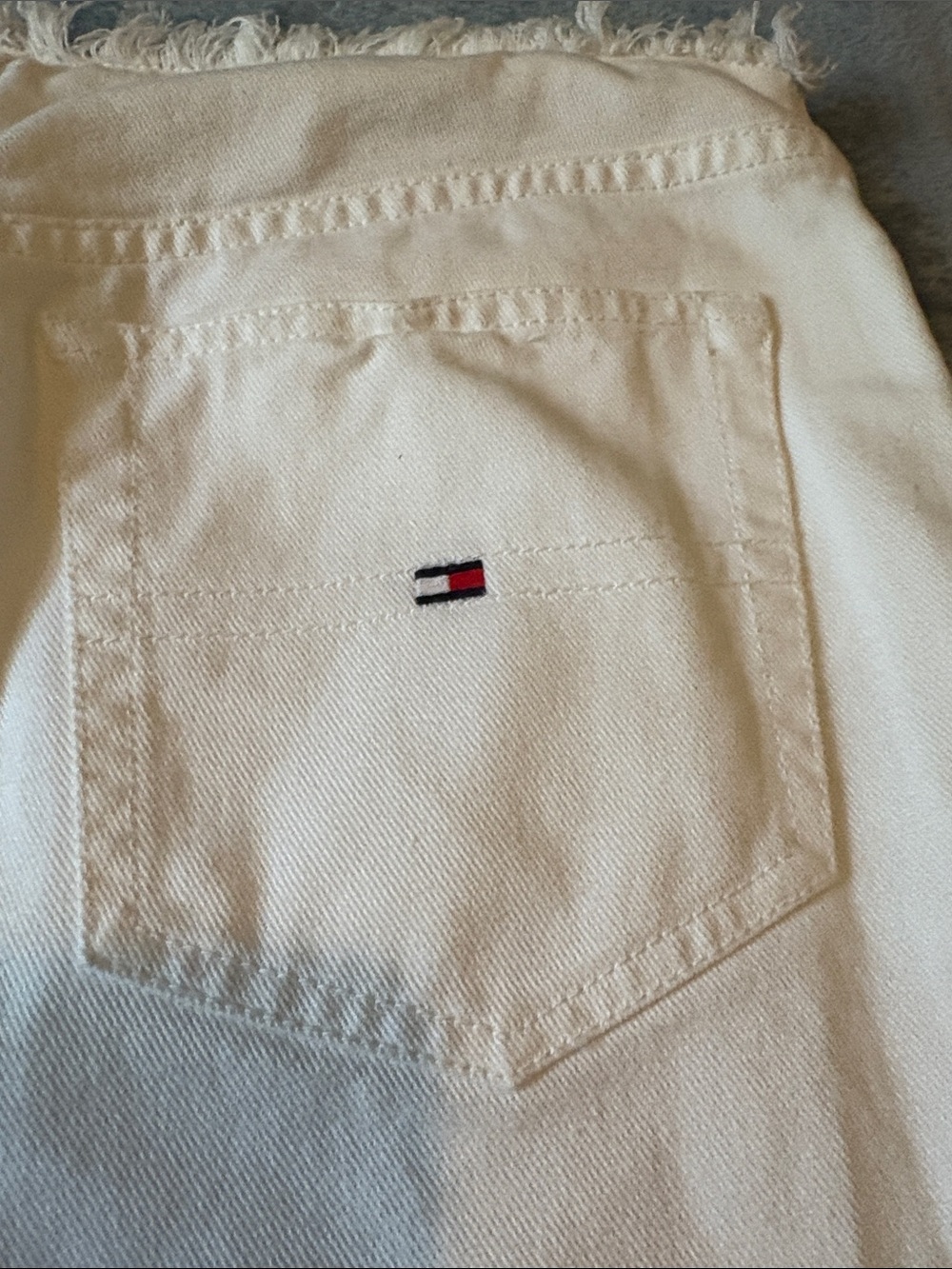 Tommy Hilfiger White Straight-Leg Jeans with Red Stripes and Blue Stars - Picture 9 of 10